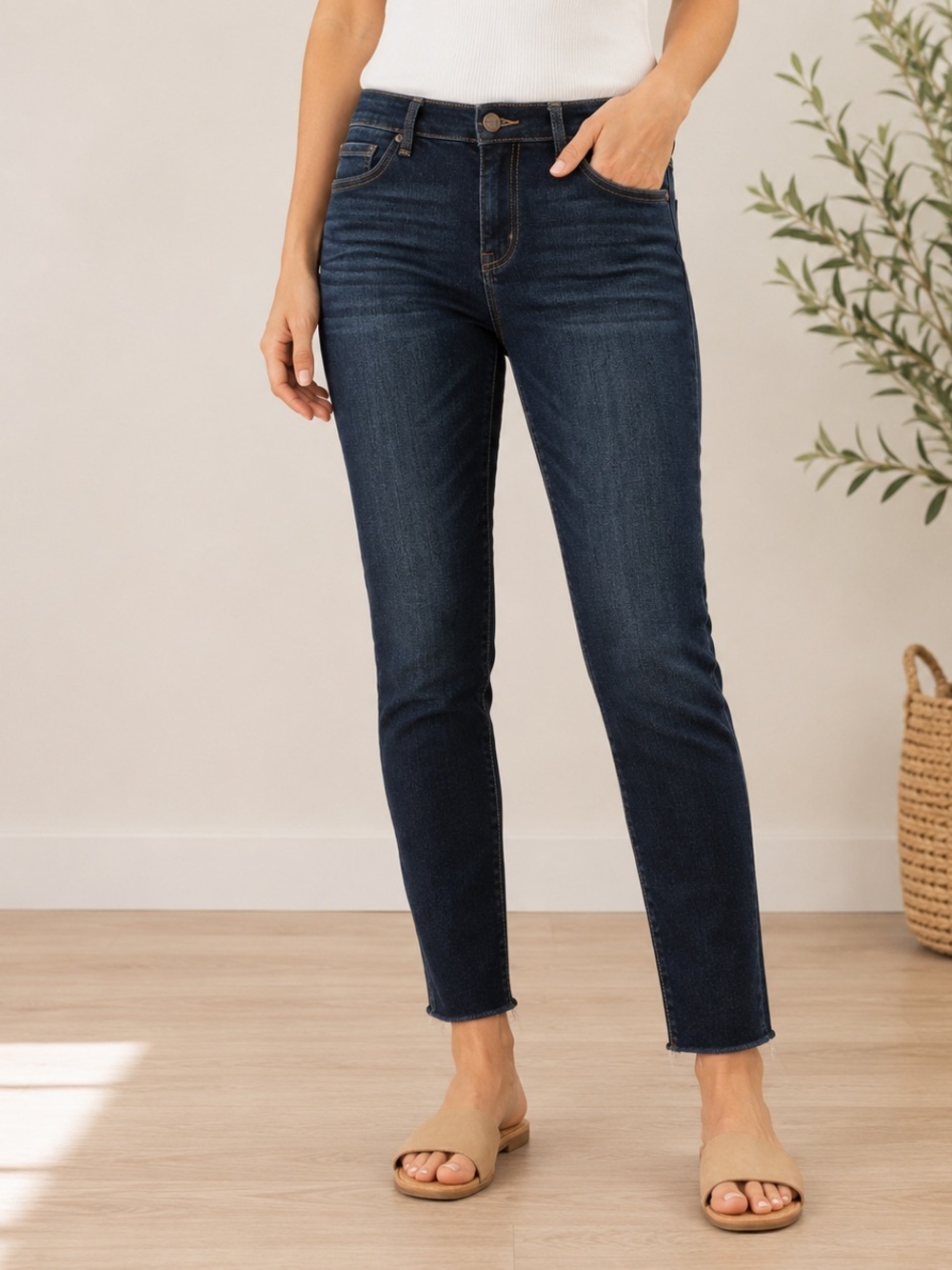 Wit & Wisdom Ab-Solution Tummy Control Jeans Size 10 Dark Wash Raw Hem